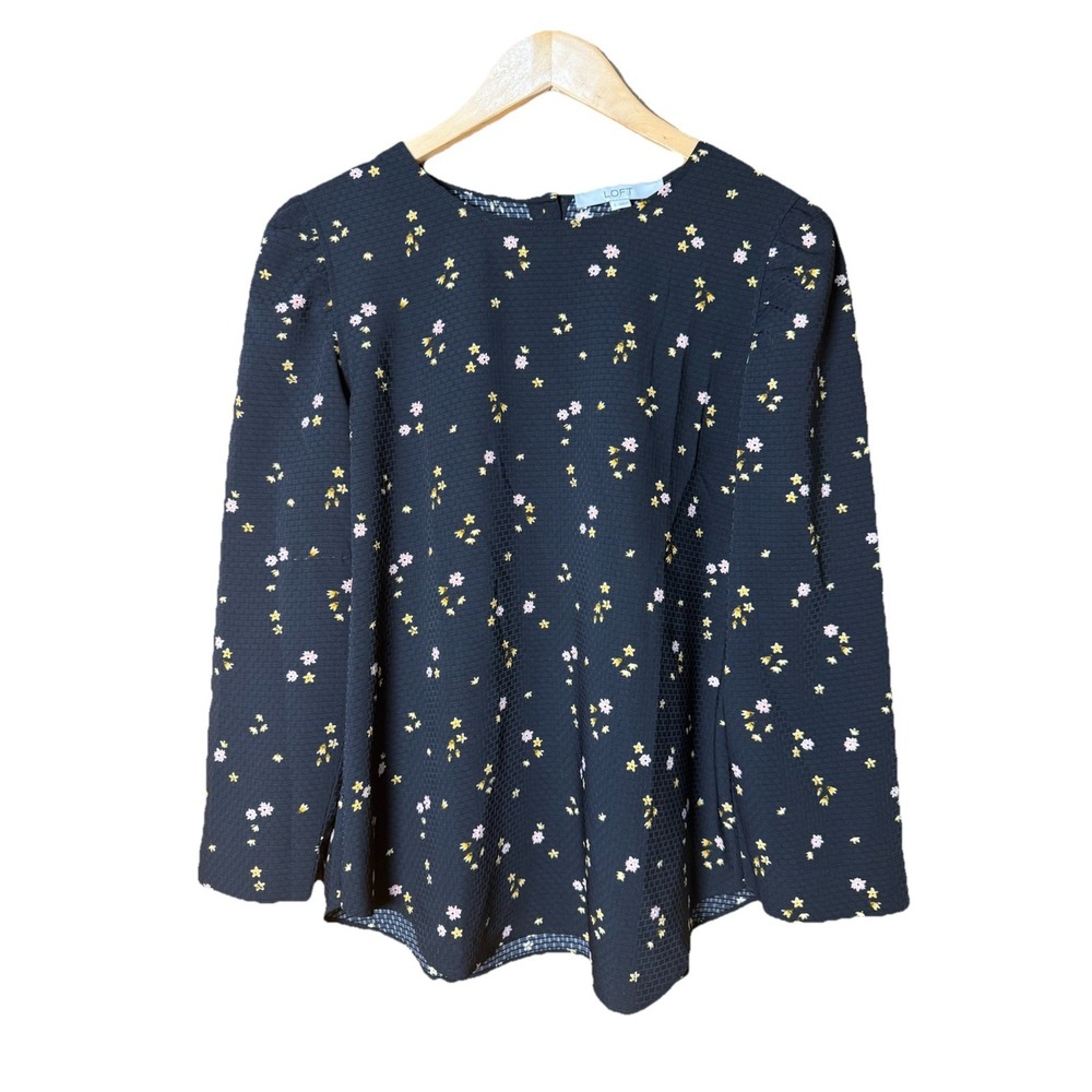 Loft Floral Textured Long Sleeve Blouse Size Small Casual EUC